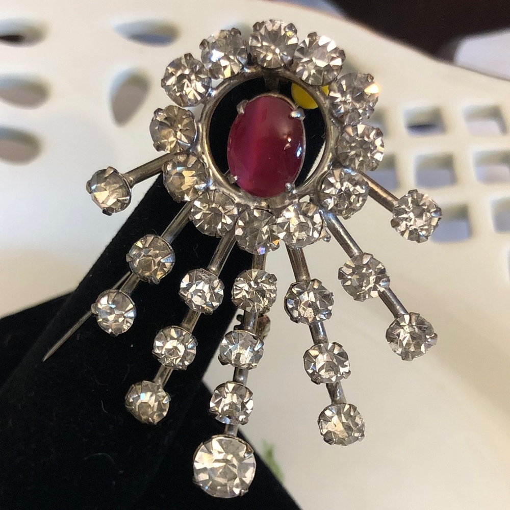 Atomic Cats Eye and Rhinestone‎ Brooch